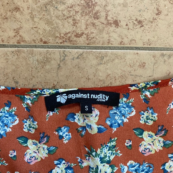 Against Nudity top - Picture 3 of 3